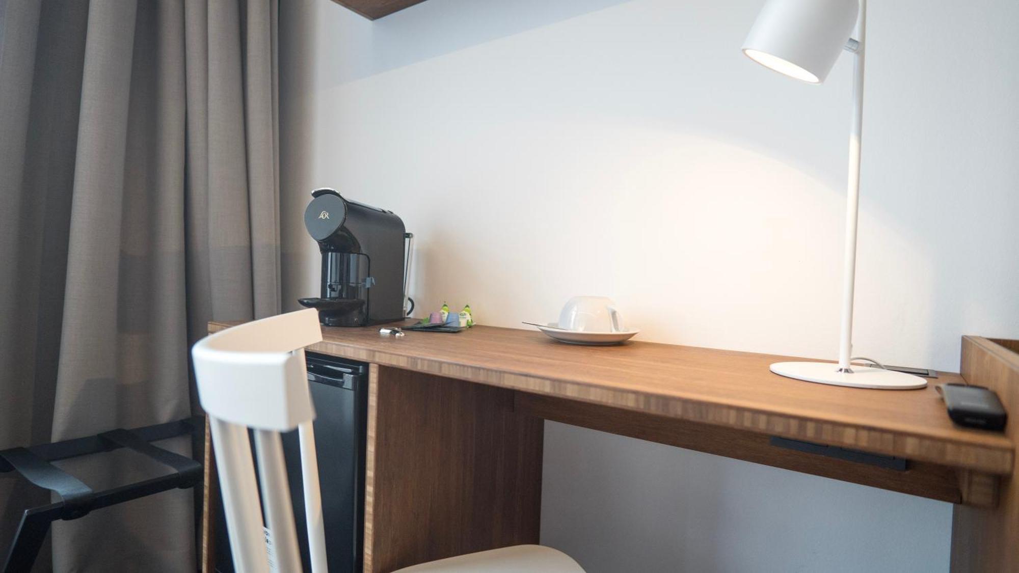 Tin Inn - Heinsberg - Das Hotel Aus Hochwertig Ausgebauten Ueberseecontainern Екстериор снимка