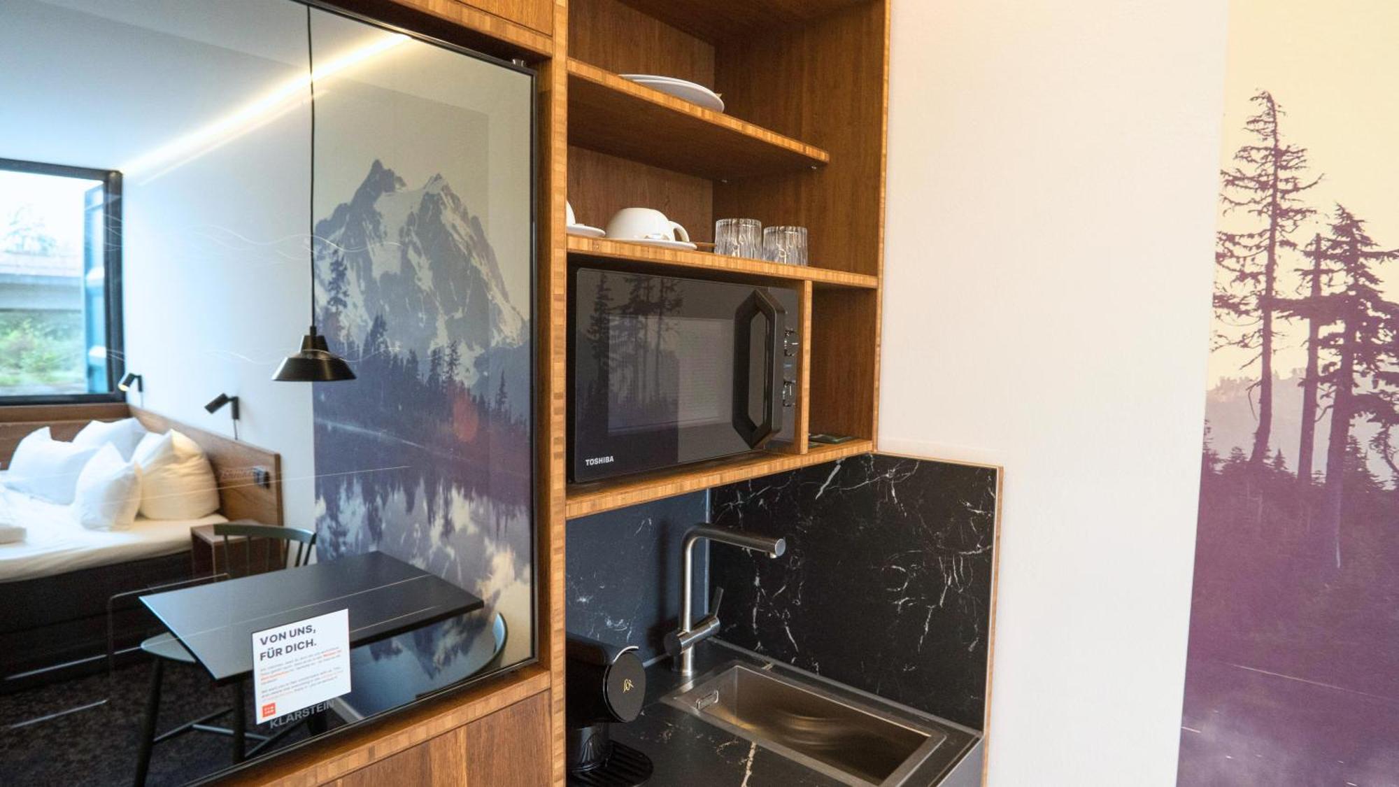 Tin Inn - Heinsberg - Das Hotel Aus Hochwertig Ausgebauten Ueberseecontainern Екстериор снимка